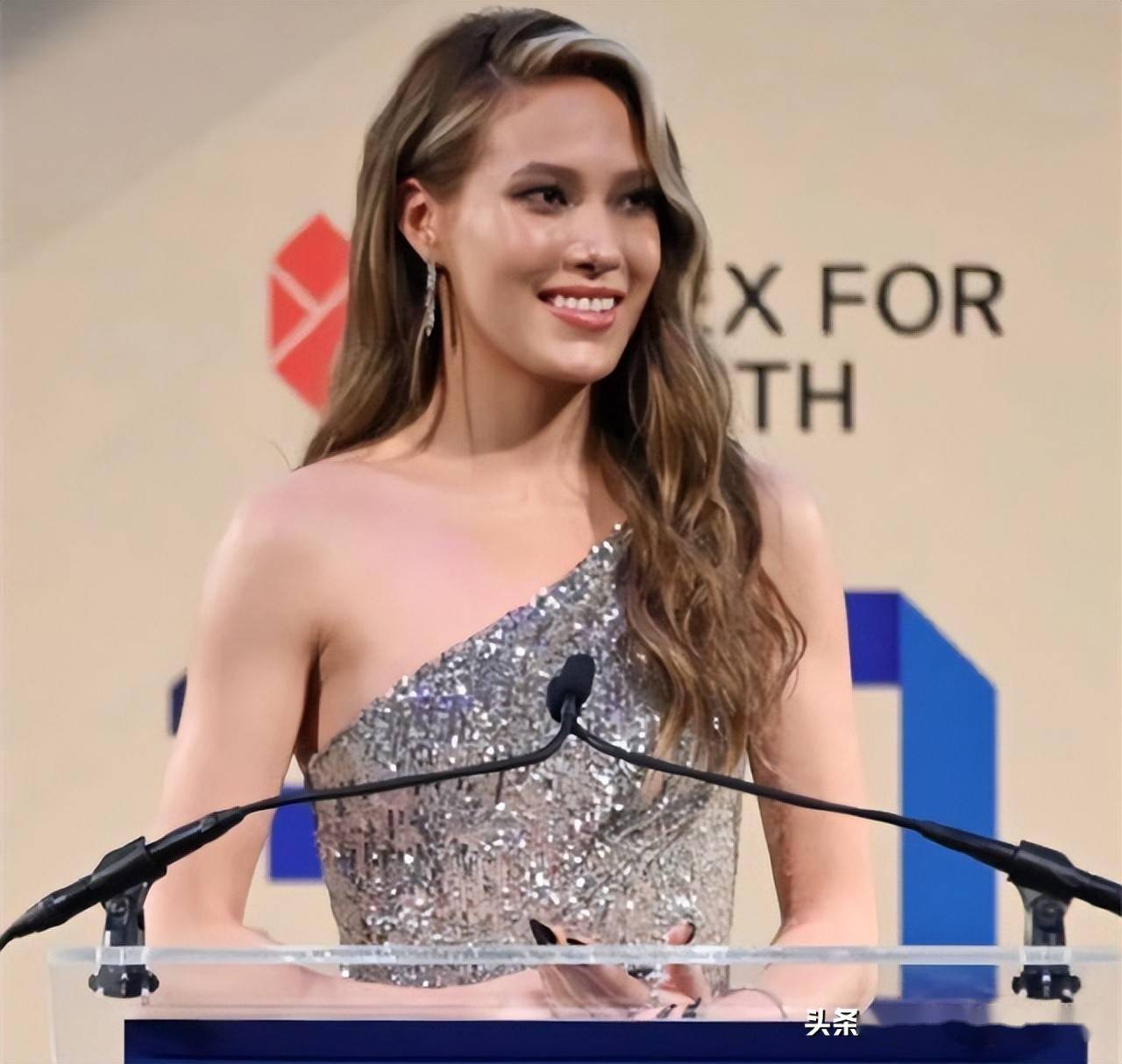 开云-莱比锡训练开放日；集结日内部沟通引欢呼；法国杯在即；临场指挥获称赞的简单介绍