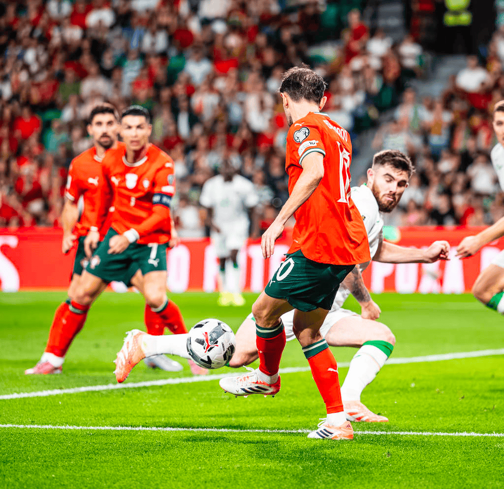 开云注册入口-包含国际比赛日葡萄牙体育单刀错失:欧冠节点到来,媒体盛赞,赛程密集仍需轮换的词条